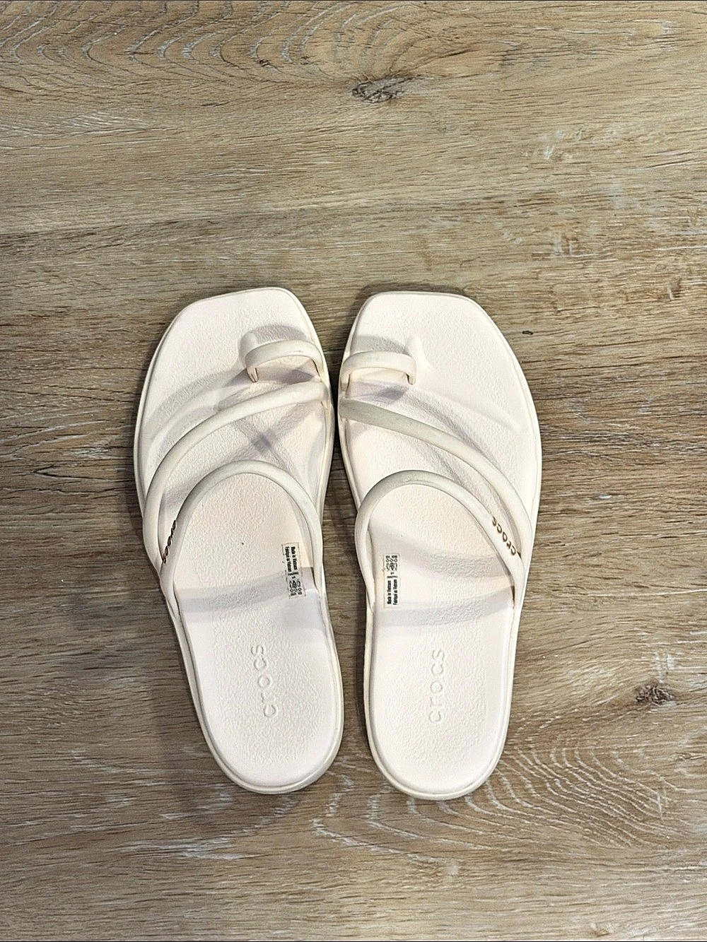 Skechers Women's White Strappy Sandals Like New